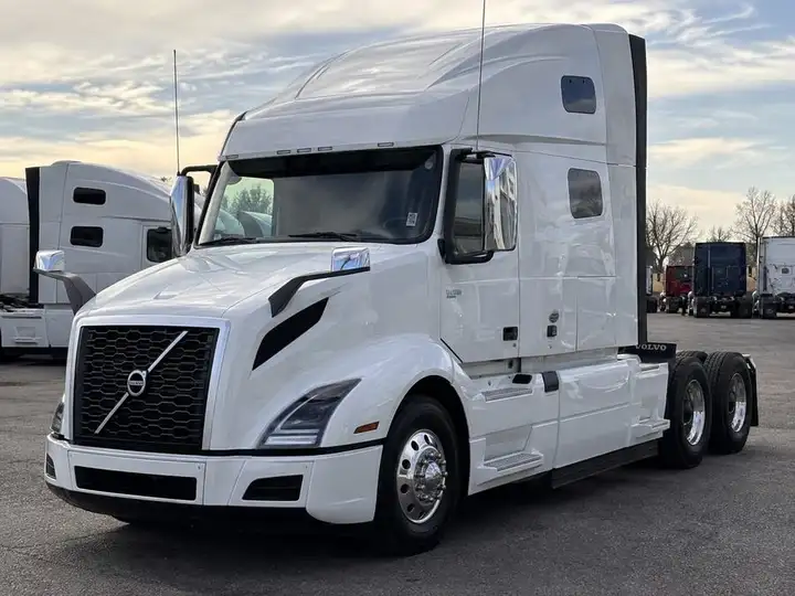 2020 Volvo truck