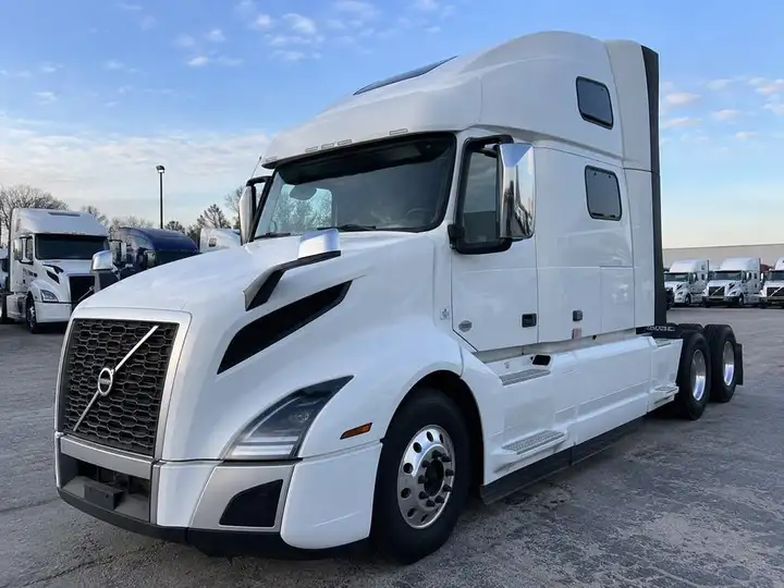 2020 Volvo truck